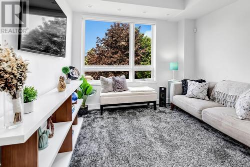 308 - 1130 Briar Hill Avenue, Toronto, ON - Indoor Photo Showing Living Room