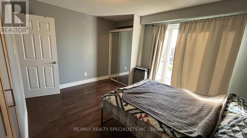 62 Camberley Crescent, Brampton, ON - Indoor Photo Showing Bedroom