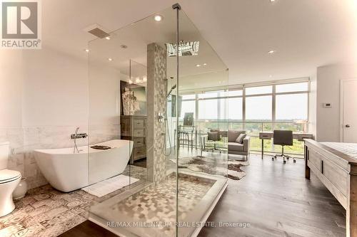 827 - 250 Manitoba Street, Toronto, ON - Indoor Photo Showing Bathroom