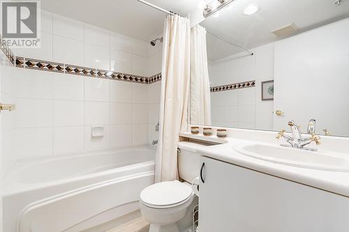 1710 939 Homer Street, Vancouver, BC - Indoor Photo Showing Bathroom