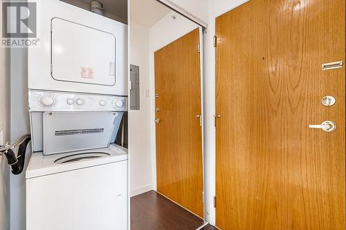 1710 939 Homer Street, Vancouver, BC - Indoor Photo Showing Laundry Room