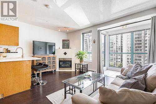 1710 939 Homer Street, Vancouver, BC - Indoor Photo Showing Living Room With Fireplace