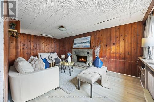 107 Lake Shore Drive, Toronto, ON - Indoor With Fireplace