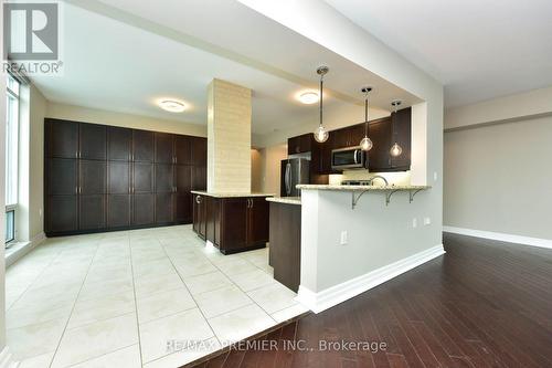 803 - 3840 Bathurst Street, Toronto, ON - Indoor Photo Showing Kitchen