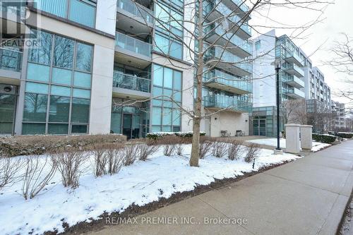 803 - 3840 Bathurst Street, Toronto, ON - Outdoor