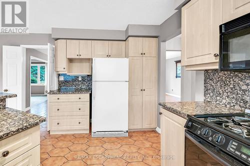 1281 Abbey Court, Burlington, ON - Indoor Photo Showing Kitchen