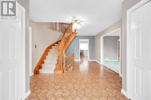 1281 Abbey Court, Burlington, ON - Indoor Photo Showing Other Room