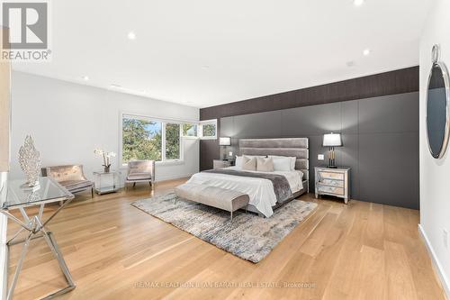 8 Ravenscroft Circle, Toronto, ON - Indoor Photo Showing Bedroom