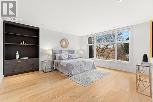 8 Ravenscroft Circle, Toronto, ON - Indoor Photo Showing Bedroom