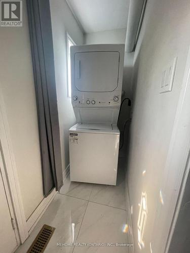 1401 Victoria Park Avenue, Toronto, ON - Indoor Photo Showing Laundry Room