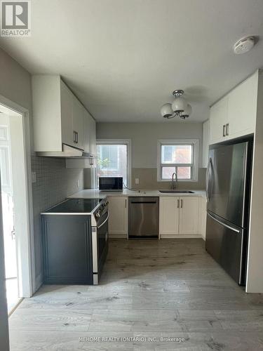 1401 Victoria Park Avenue, Toronto, ON - Indoor Photo Showing Kitchen