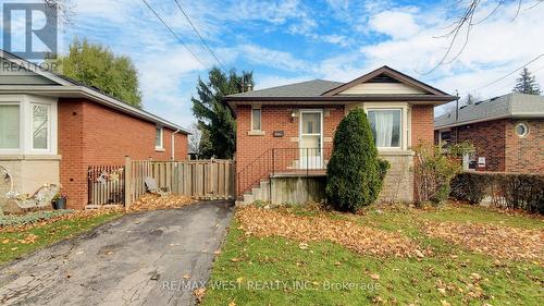 15 Darcy Court, Hamilton, ON - Outdoor