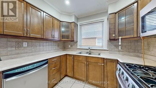 15 Darcy Court, Hamilton, ON - Indoor Photo Showing Kitchen With Double Sink