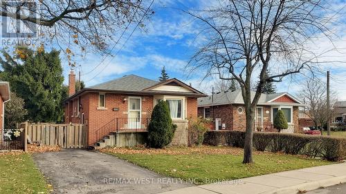 15 Darcy Court, Hamilton, ON - Outdoor