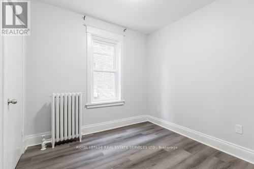 15 Ontario Avenue, Hamilton, ON - Indoor Photo Showing Other Room