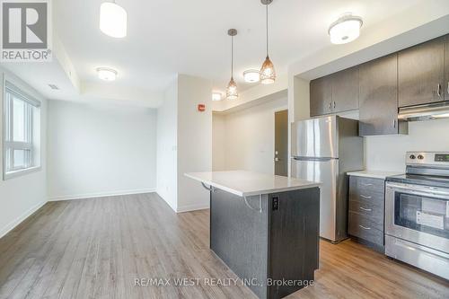 613 - 200 Lagerfeld Drive, Brampton, ON - Indoor Photo Showing Kitchen With Stainless Steel Kitchen