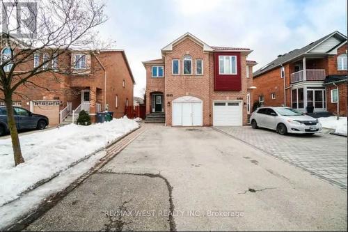 Main - 6892 Old Creditview Road, Mississauga, ON - Outdoor With Facade