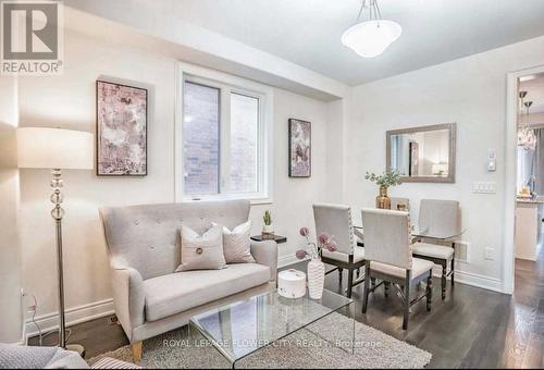 33 Swans Trail, Brampton, ON - Indoor Photo Showing Living Room