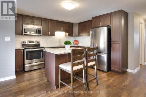 H - 29 Sienna Street, Kitchener, ON - Indoor Photo Showing Kitchen