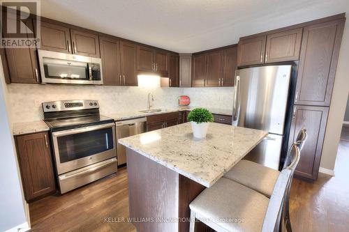 H - 29 Sienna Street, Kitchener, ON - Indoor Photo Showing Kitchen