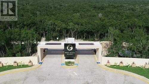 Bosques De Playa, Mexico, ON 