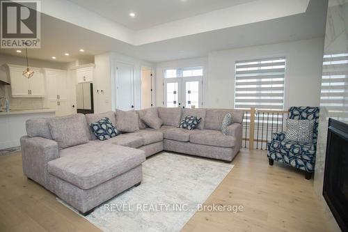 14 Bowen Place, Brant, ON - Indoor Photo Showing Living Room With Fireplace