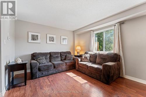 59 - 30 Braemar Avenue, Haldimand, ON - Indoor Photo Showing Living Room