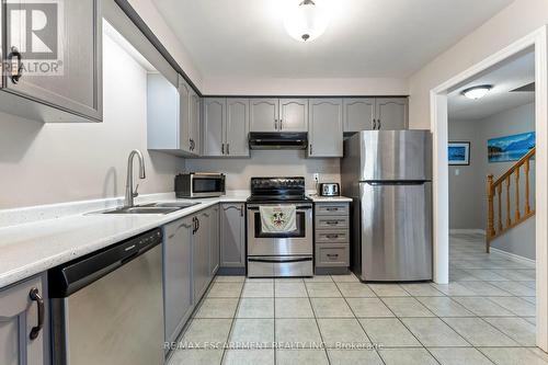 59 - 30 Braemar Avenue, Haldimand, ON - Indoor Photo Showing Kitchen With Double Sink