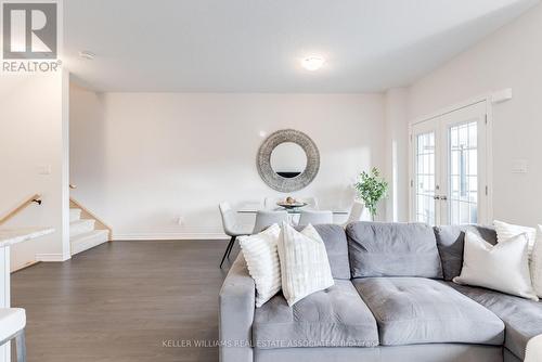 171 - 677 Park Road N, Brantford, ON - Indoor Photo Showing Living Room