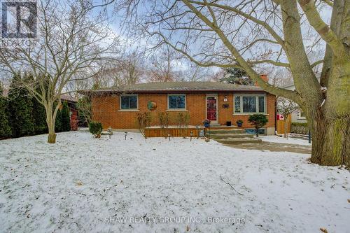 47 Renwick Avenue, Cambridge, ON - Outdoor