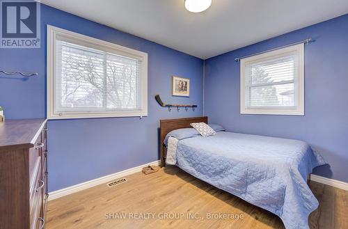 47 Renwick Avenue, Cambridge, ON - Indoor Photo Showing Bedroom