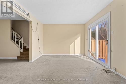 M - 25 Bryna Avenue, Hamilton, ON - Indoor Photo Showing Other Room