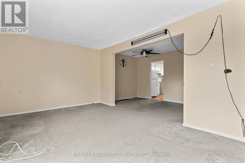 M - 25 Bryna Avenue, Hamilton, ON - Indoor Photo Showing Other Room