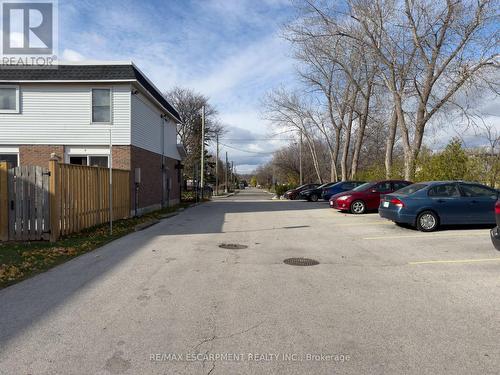 M - 25 Bryna Avenue, Hamilton, ON - Outdoor