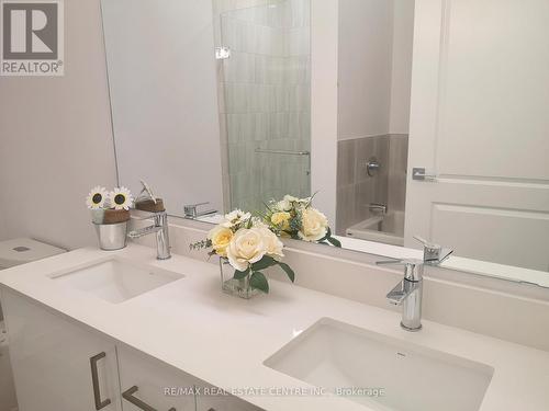 313 - 7549 Kalar Road, Niagara Falls, ON - Indoor Photo Showing Bathroom