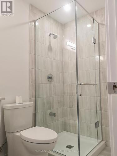 313 - 7549 Kalar Road, Niagara Falls, ON - Indoor Photo Showing Bathroom