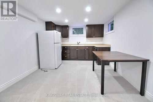 394 Lake Street, Grimsby, ON - Indoor Photo Showing Kitchen