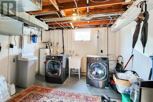 394 Lake Street, Grimsby, ON - Indoor Photo Showing Laundry Room