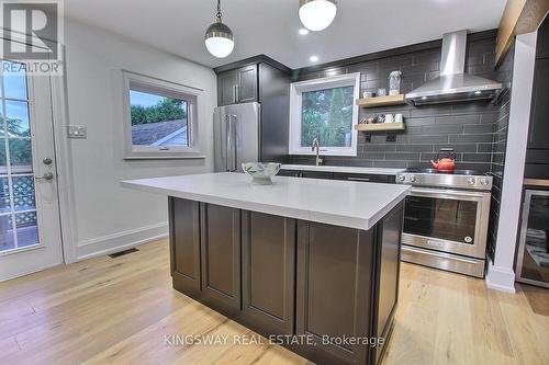 394 Lake Street, Grimsby, ON - Indoor Photo Showing Kitchen With Upgraded Kitchen