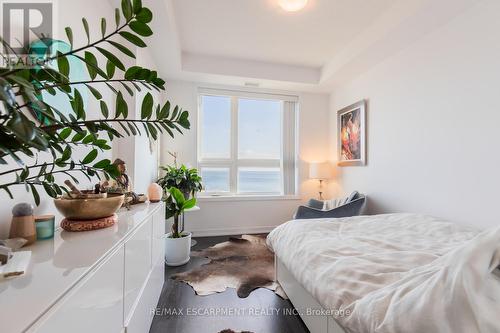 533 - 101 Shoreview Place, Hamilton, ON - Indoor Photo Showing Bedroom