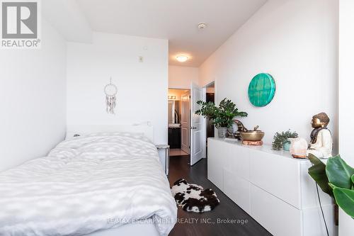 533 - 101 Shoreview Place, Hamilton, ON - Indoor Photo Showing Bedroom