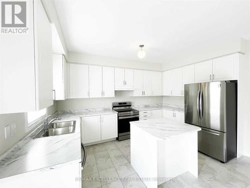 196 Midland Place, Welland, ON - Indoor Photo Showing Kitchen With Double Sink