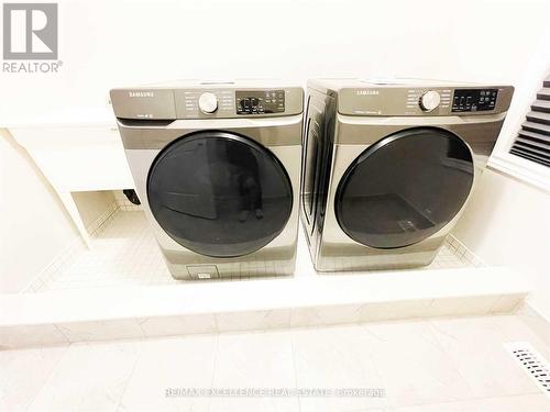 196 Midland Place, Welland, ON - Indoor Photo Showing Laundry Room