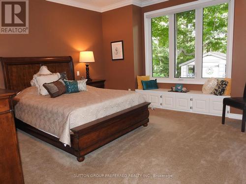 138 Eastview Avenue, Woodstock (Woodstock - North), ON - Indoor Photo Showing Bedroom