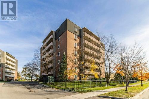 101 - 1106 Jalna Boulevard, London, ON - Outdoor With Facade