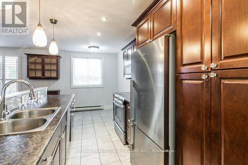 101 - 1106 Jalna Boulevard, London, ON - Indoor Photo Showing Kitchen With Double Sink