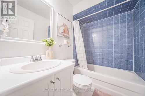 2513 Longridge Crescent, Oakville, ON - Indoor Photo Showing Bathroom