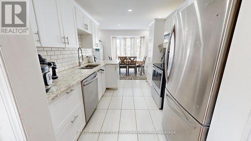 6 - 20 Kernohan Parkway, London, ON - Indoor Photo Showing Kitchen With Stainless Steel Kitchen With Double Sink With Upgraded Kitchen