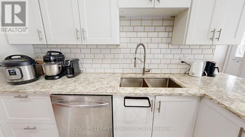 6 - 20 Kernohan Parkway, London, ON - Indoor Photo Showing Kitchen With Upgraded Kitchen