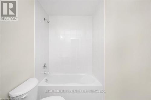 115 - 1565 Rose Way, Milton, ON - Indoor Photo Showing Bathroom